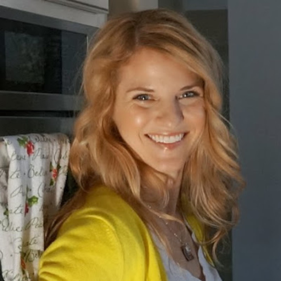 Meet your Posher, Molly - Picture 1 of 1